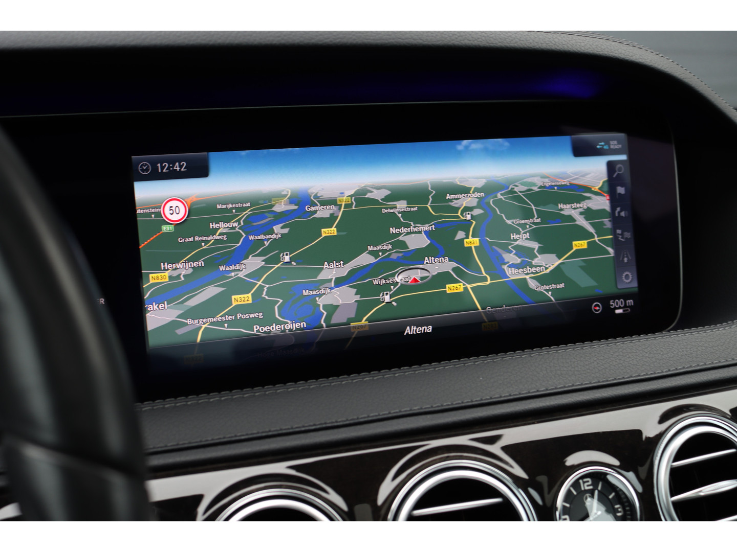 Mercedes-Benz Mercedes-Benz