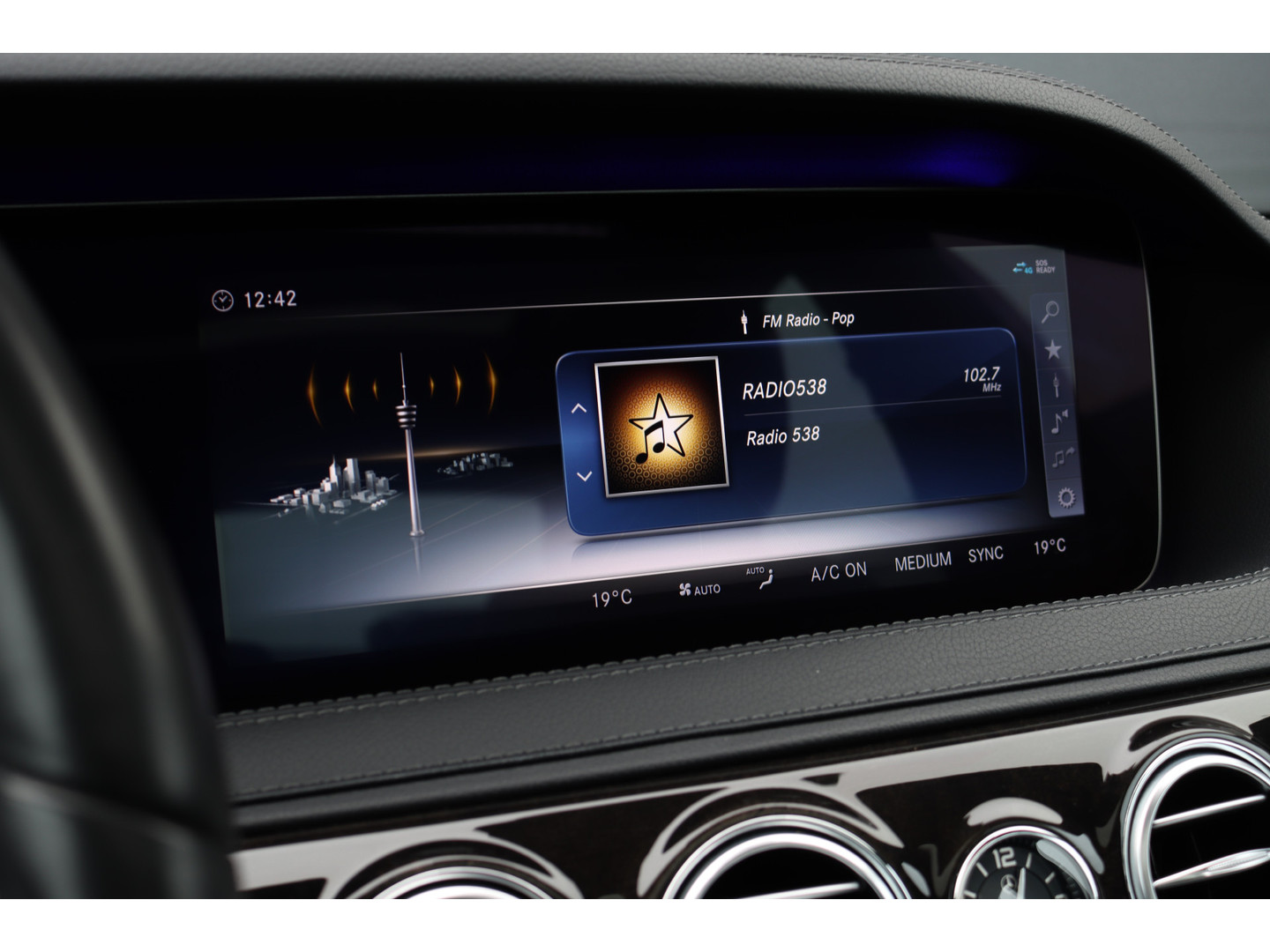 Mercedes-Benz Mercedes-Benz