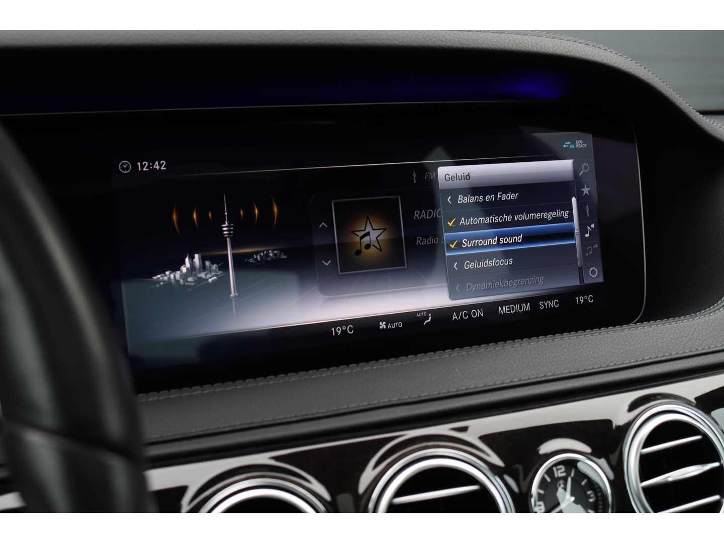 Mercedes-Benz Mercedes-Benz