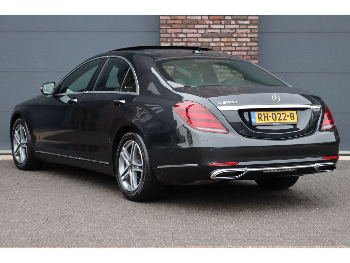 Mercedes-Benz Mercedes-Benz