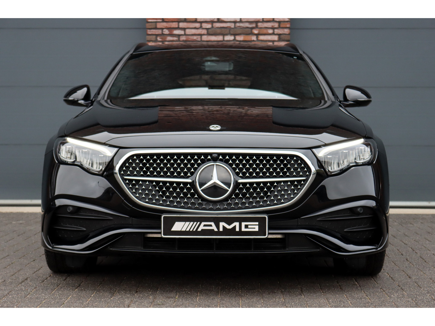 Mercedes-Benz Mercedes-Benz