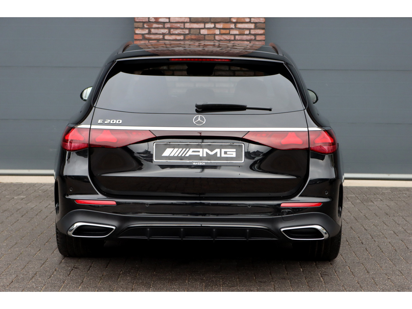 Mercedes-Benz Mercedes-Benz