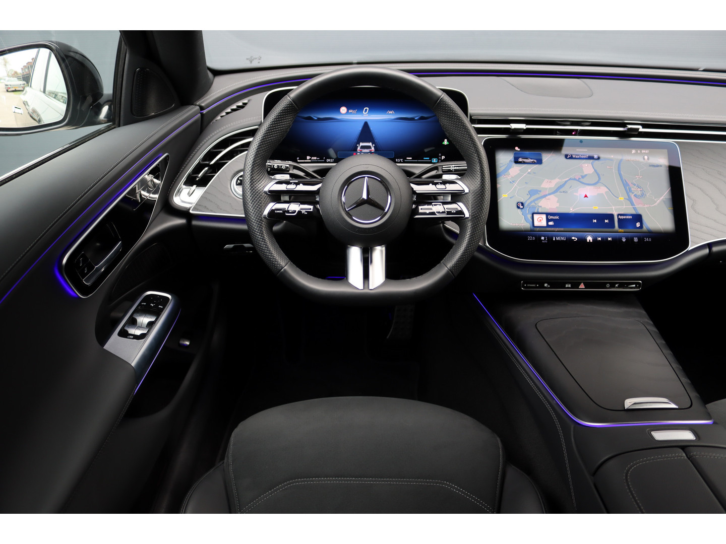 Mercedes-Benz Mercedes-Benz