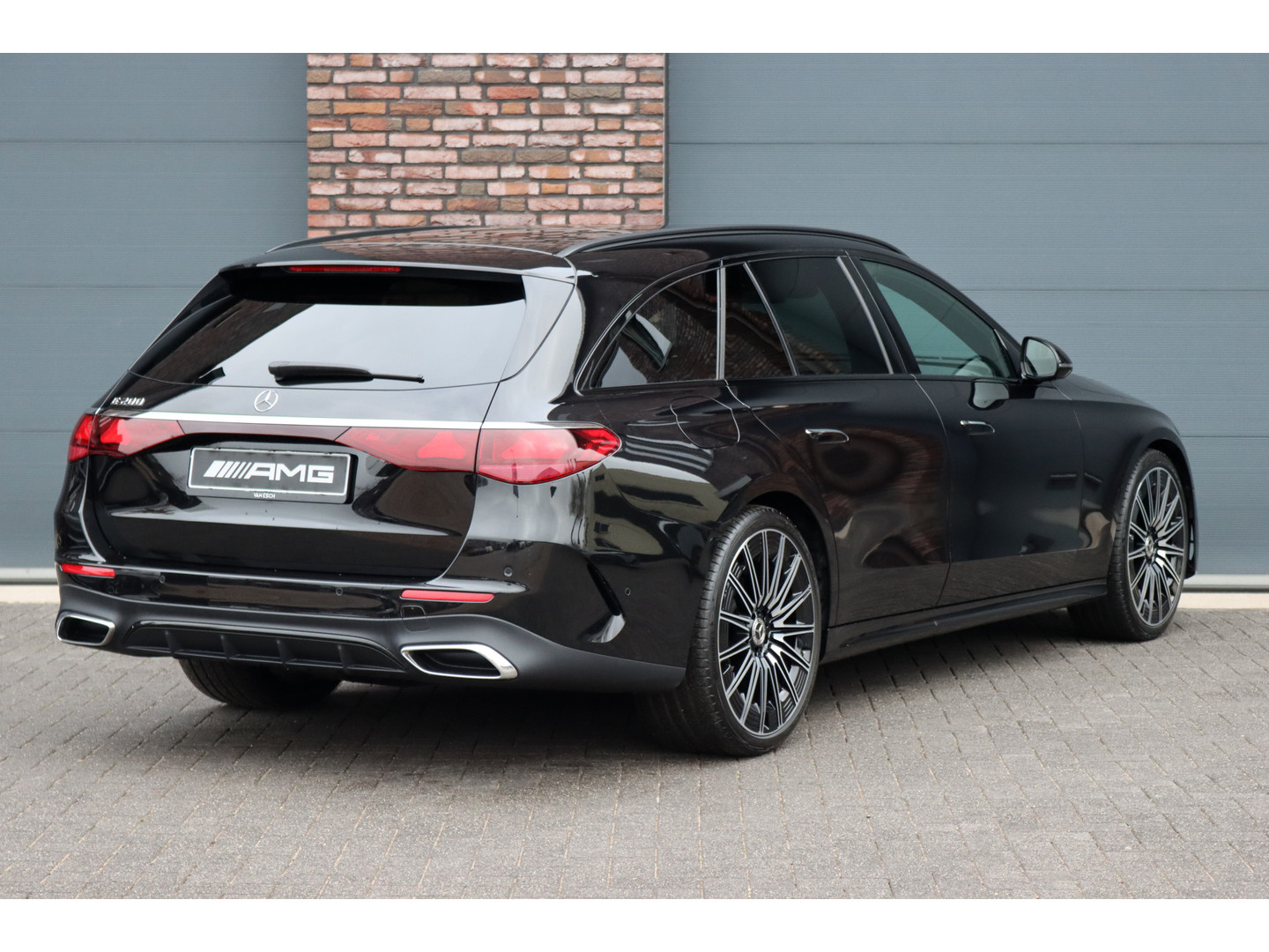 Mercedes-Benz Mercedes-Benz