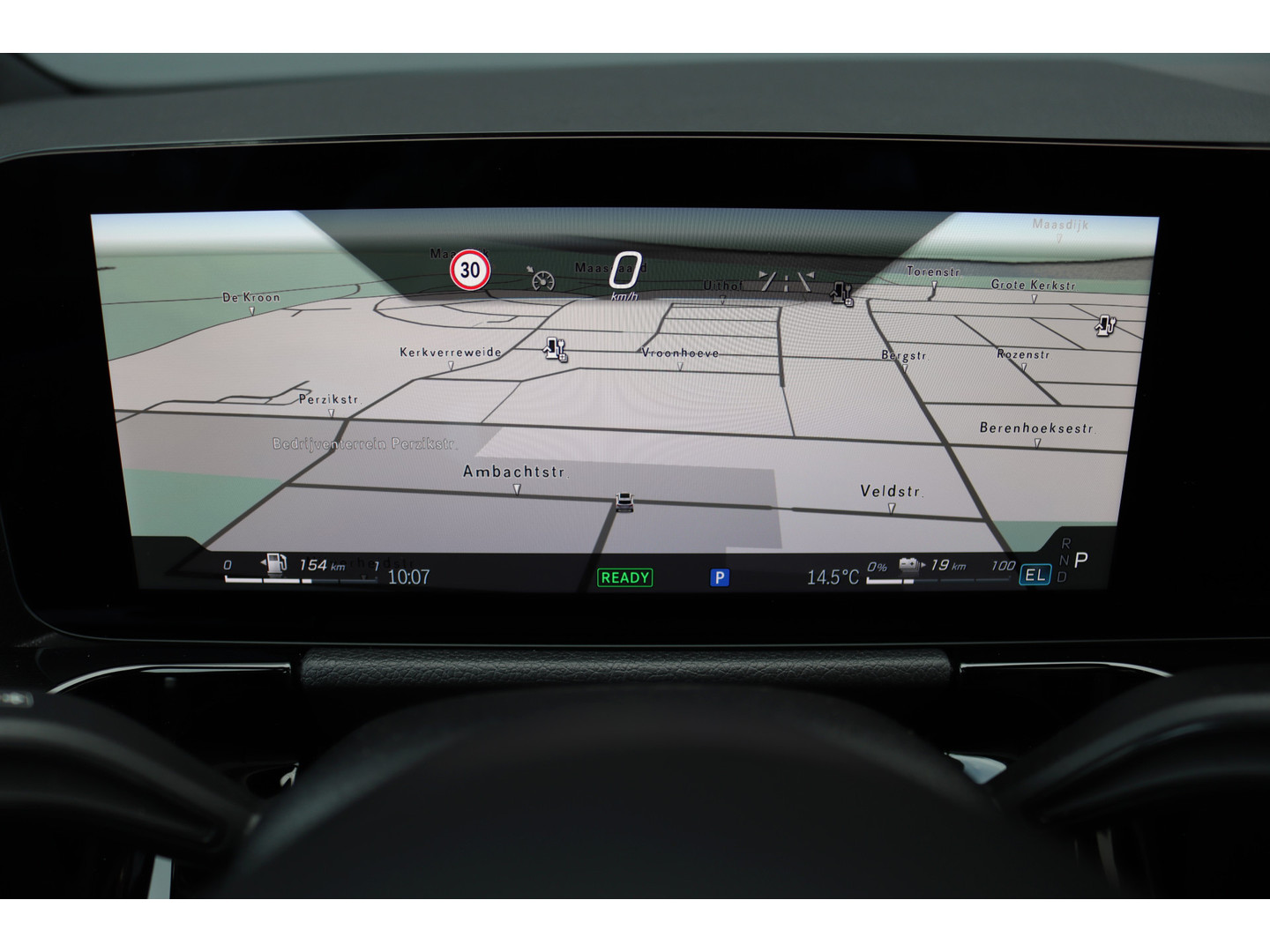 Mercedes-Benz Mercedes-Benz