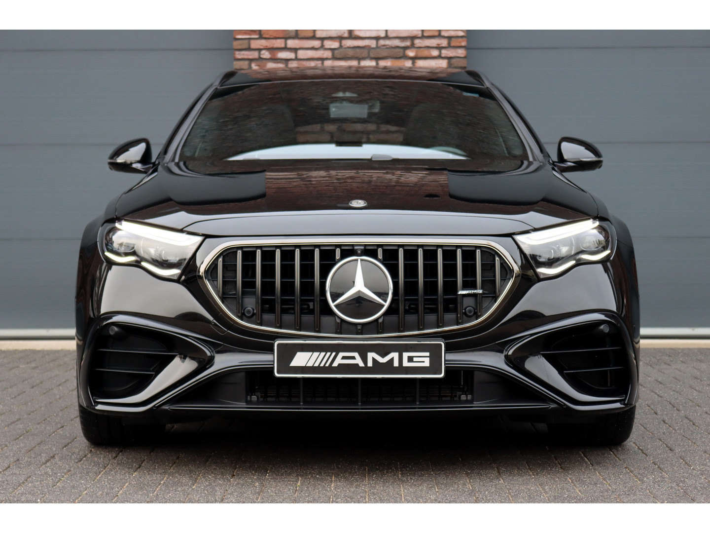 Mercedes-Benz Mercedes-Benz