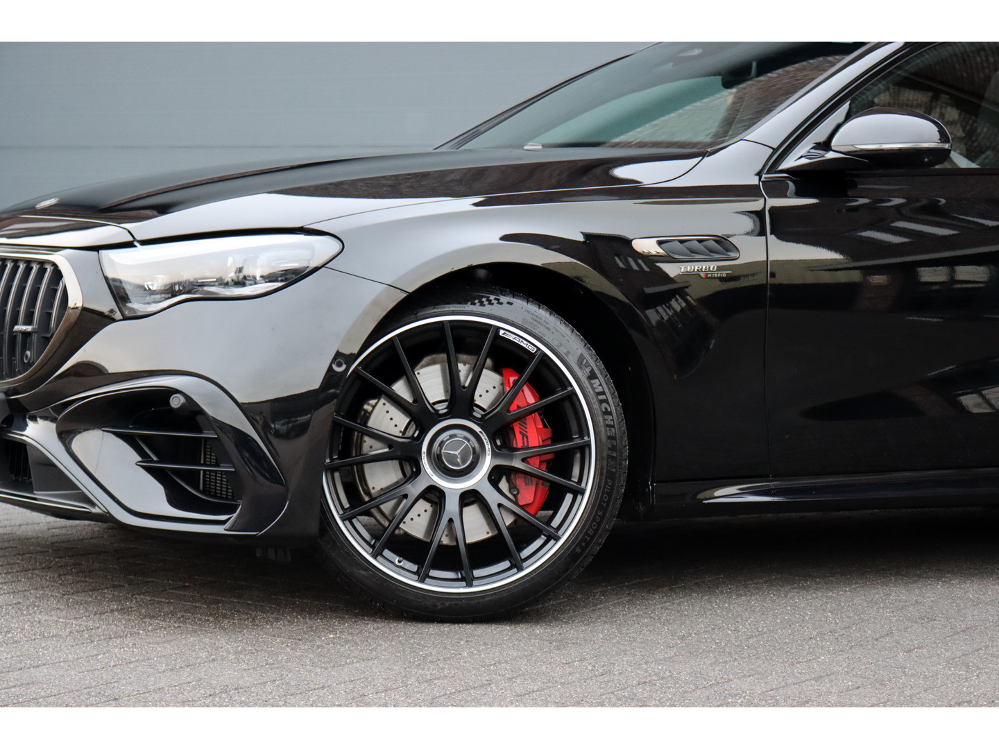 Mercedes-Benz Mercedes-Benz