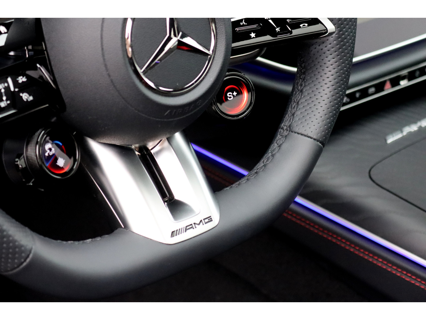 Mercedes-Benz Mercedes-Benz