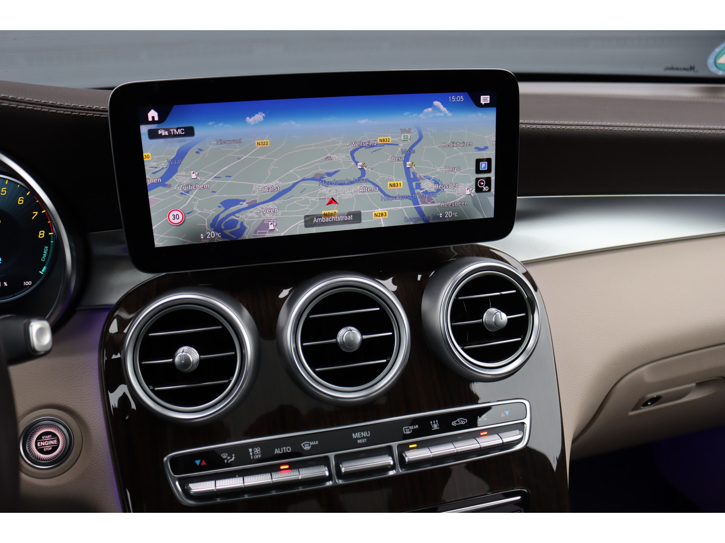 Mercedes-Benz Mercedes-Benz