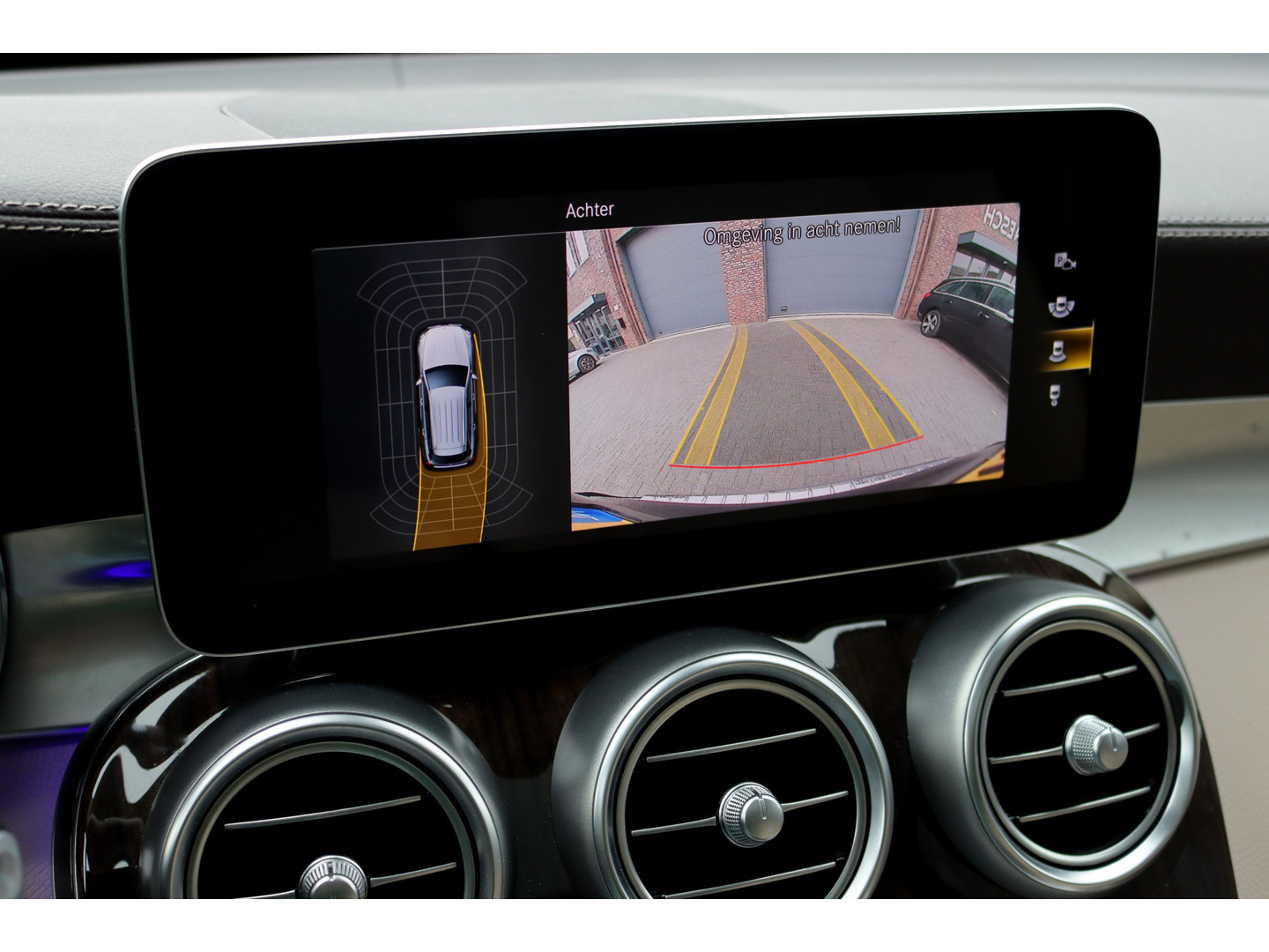 Mercedes-Benz Mercedes-Benz