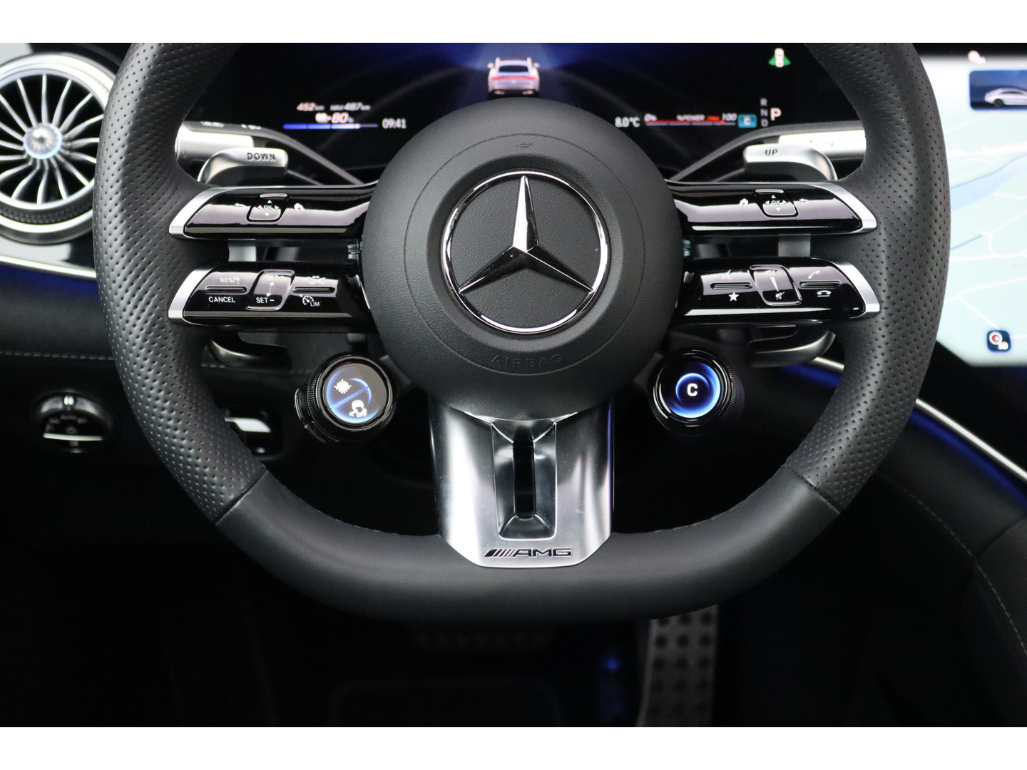 Mercedes-Benz Mercedes-Benz