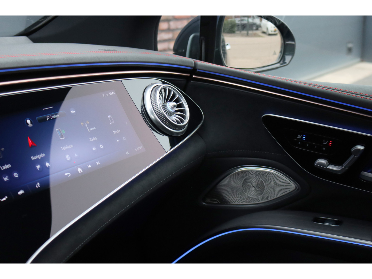 Mercedes-Benz Mercedes-Benz