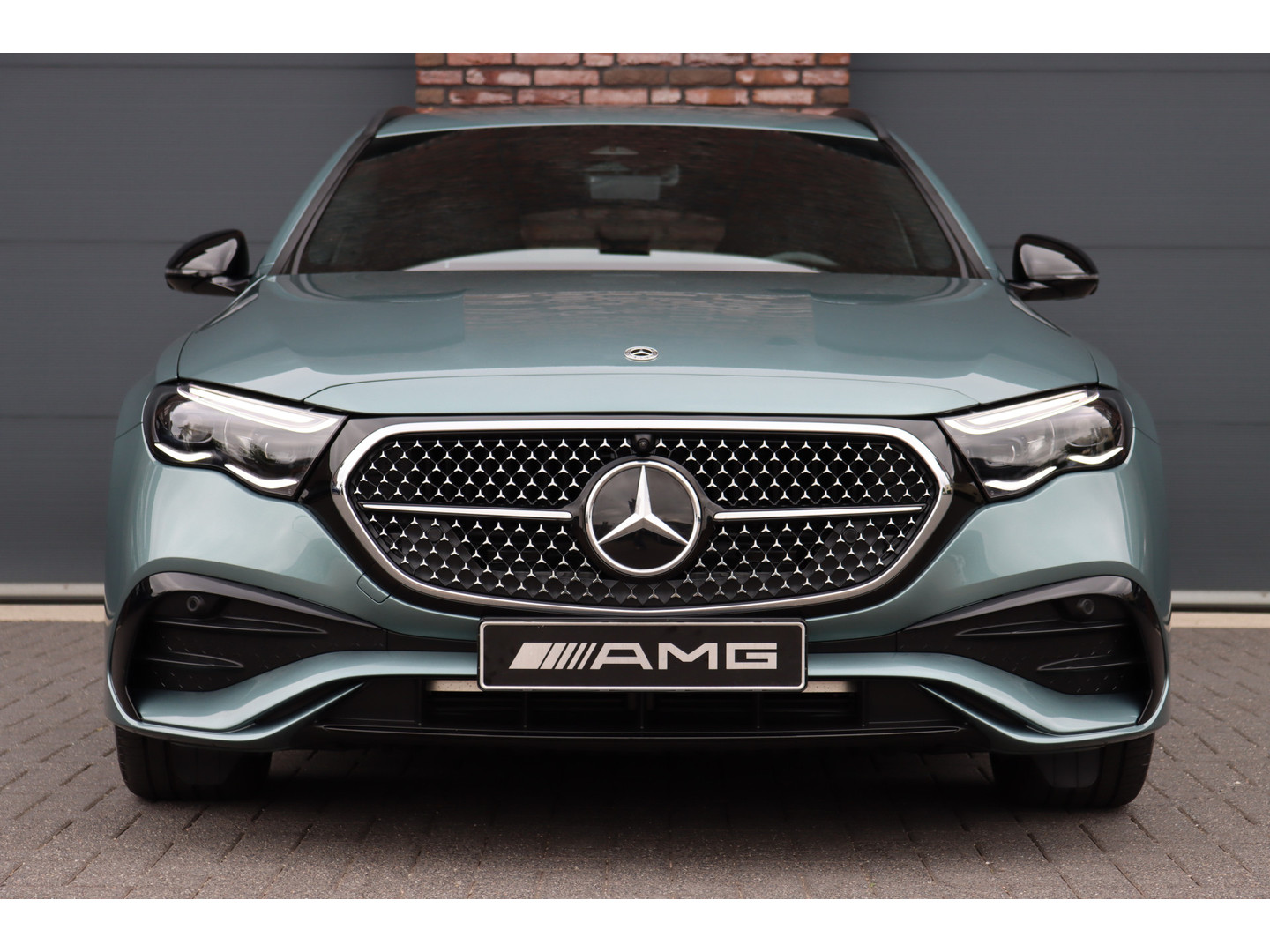 Mercedes-Benz Mercedes-Benz