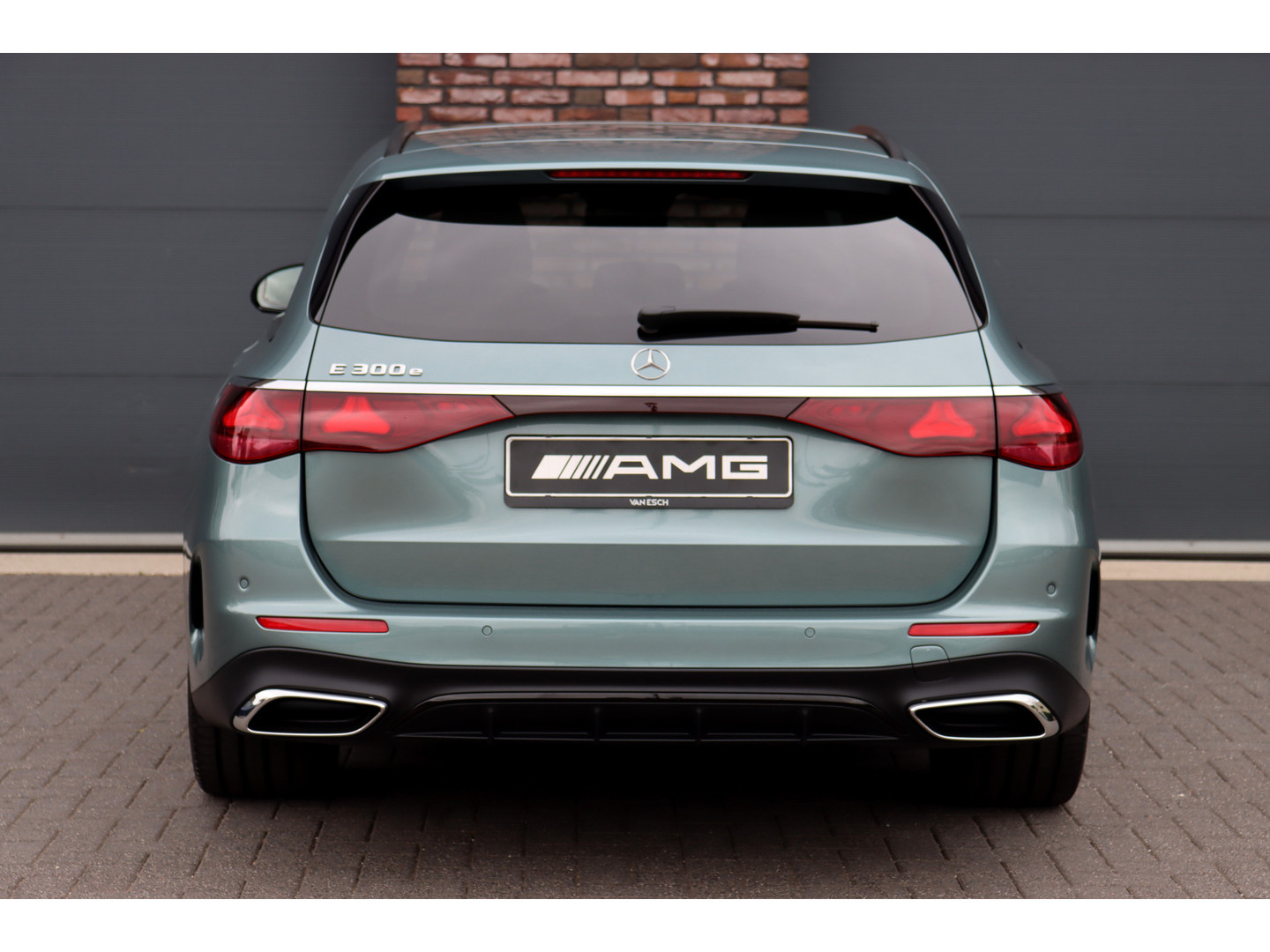 Mercedes-Benz Mercedes-Benz