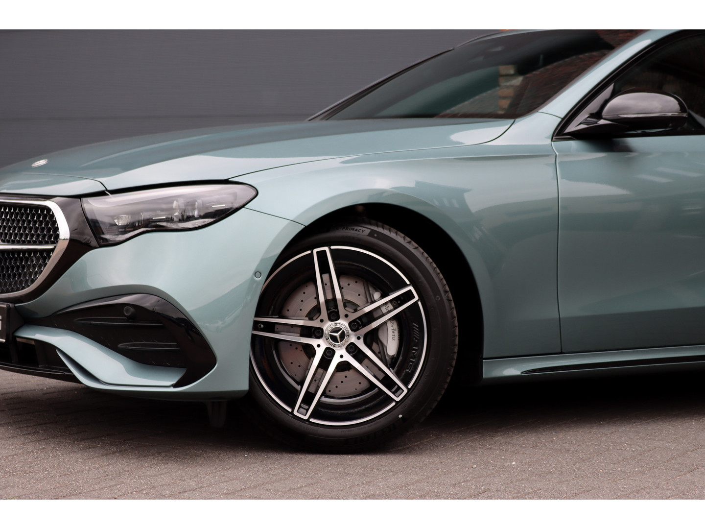 Mercedes-Benz Mercedes-Benz