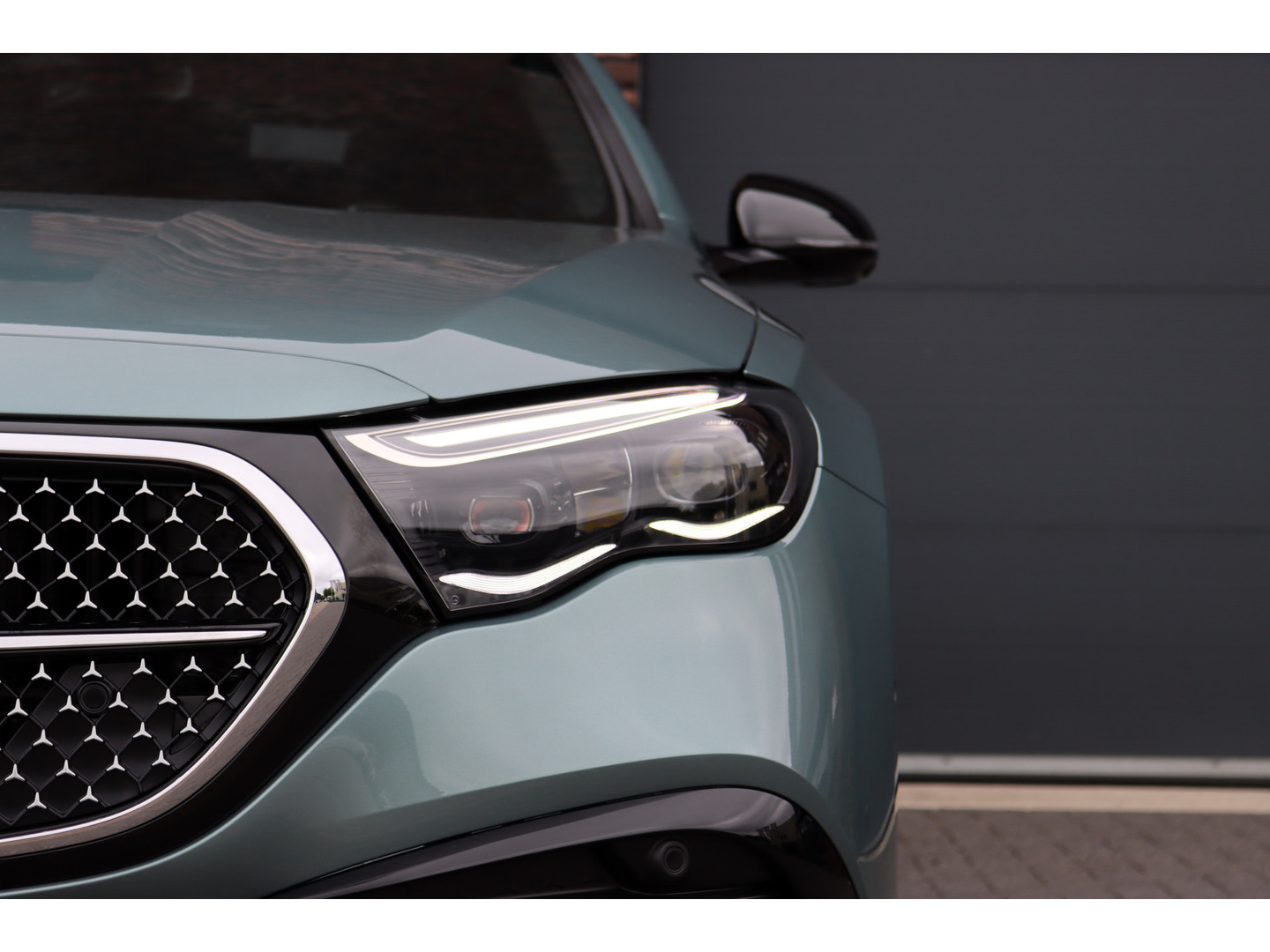 Mercedes-Benz Mercedes-Benz