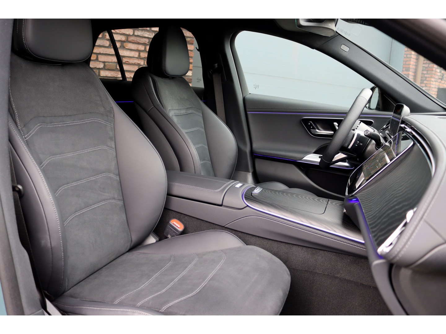 Mercedes-Benz Mercedes-Benz