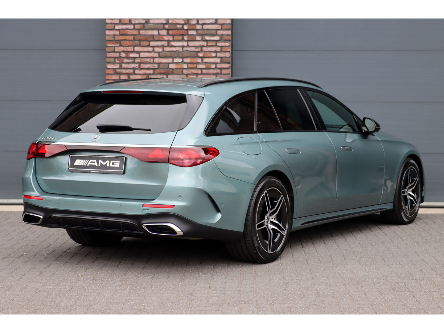 Mercedes-Benz Mercedes-Benz