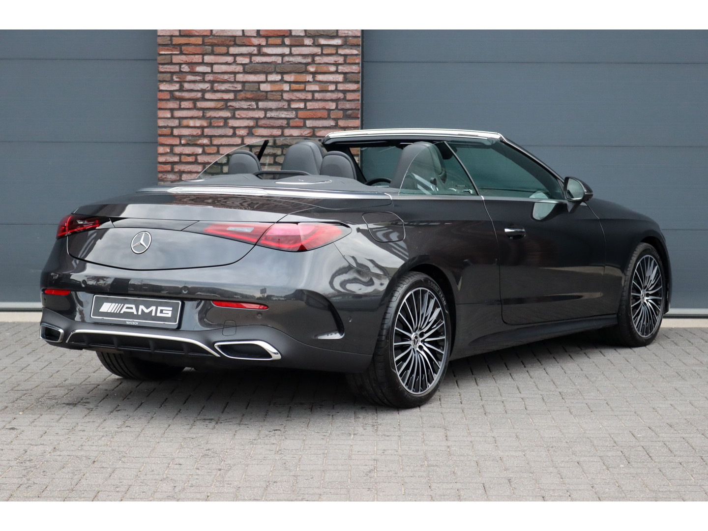 Mercedes-Benz Mercedes-Benz