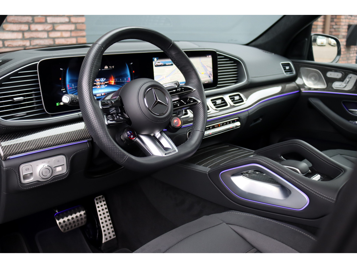 Mercedes-Benz Mercedes-Benz