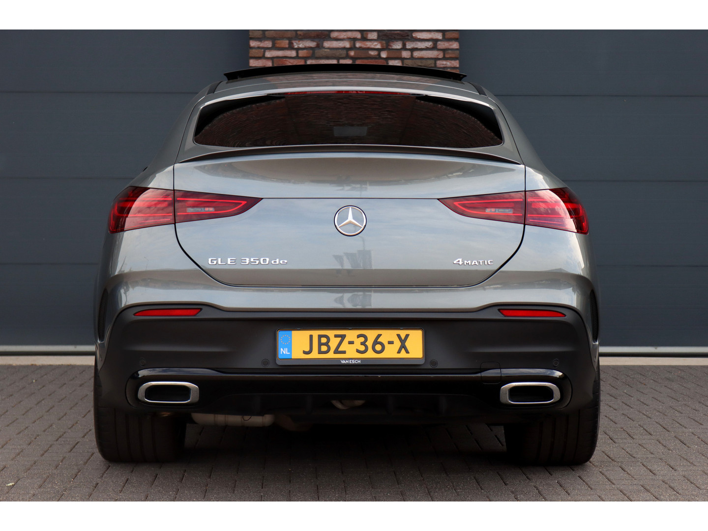 Mercedes-Benz Mercedes-Benz