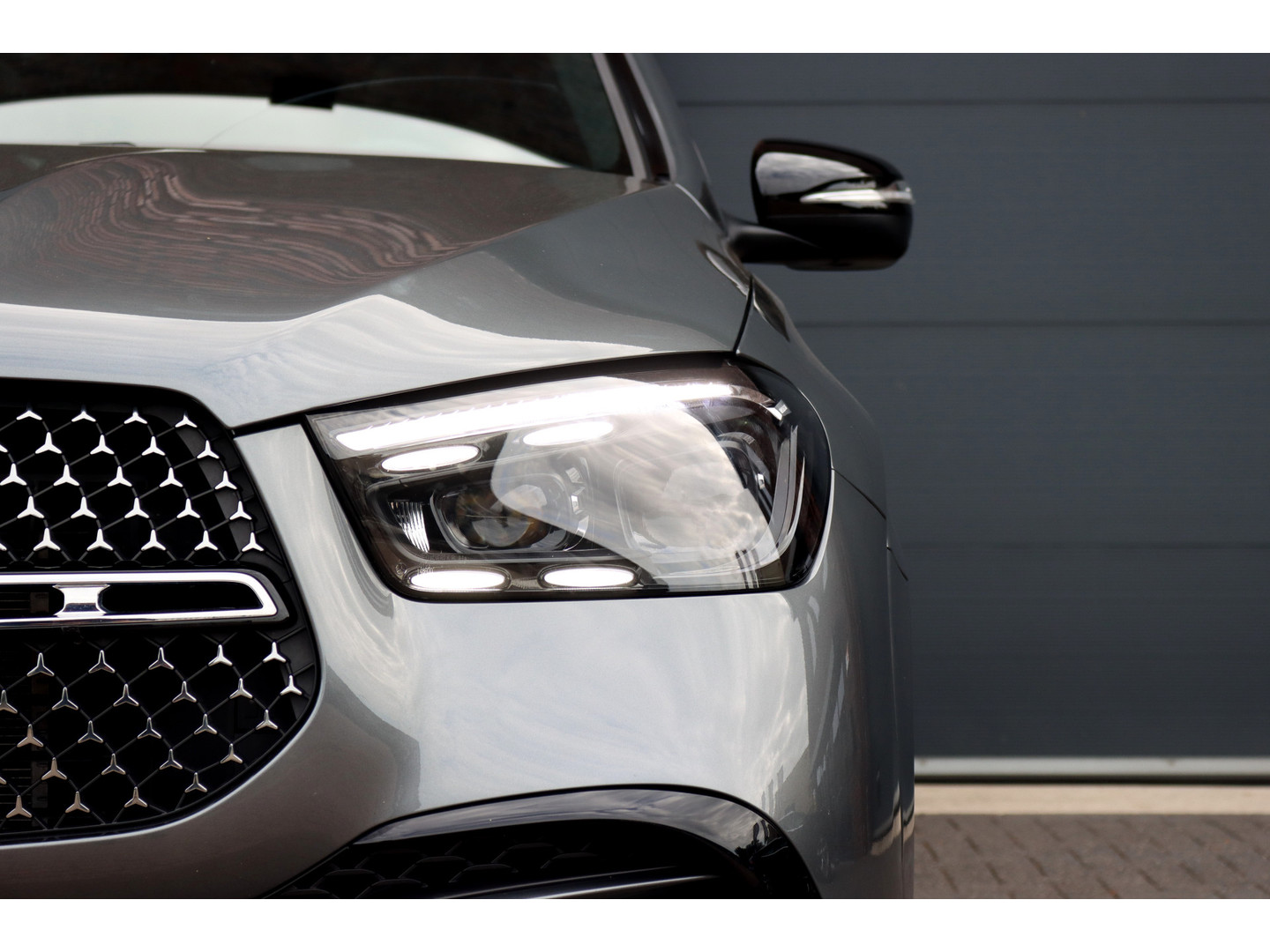 Mercedes-Benz Mercedes-Benz