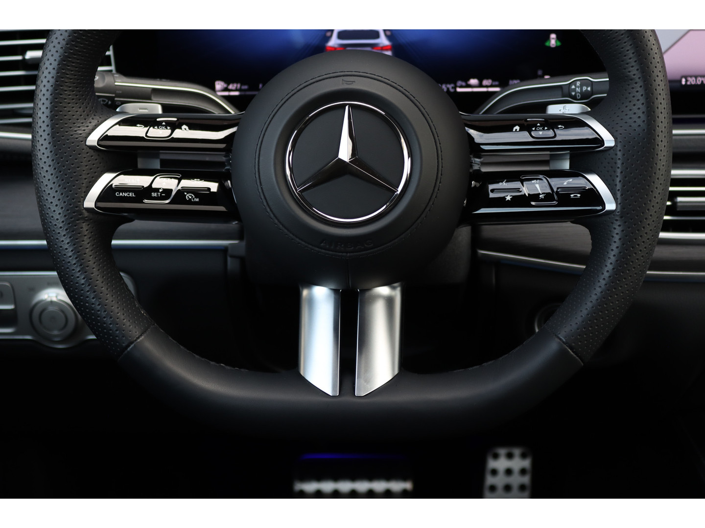 Mercedes-Benz Mercedes-Benz