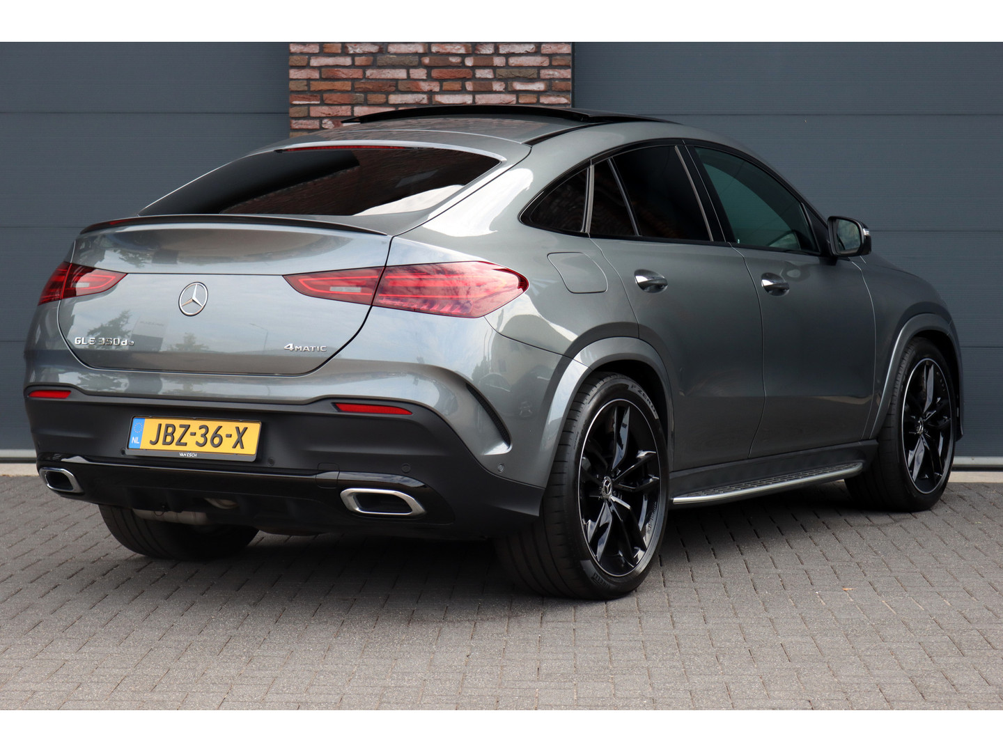 Mercedes-Benz Mercedes-Benz