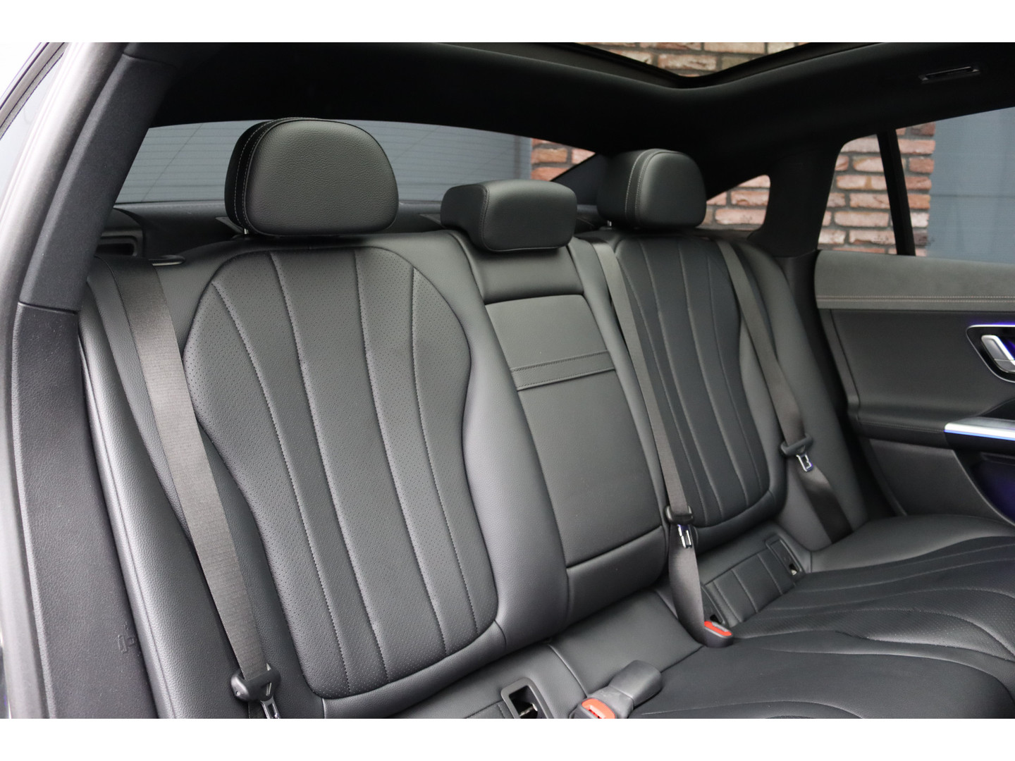 Mercedes-Benz Mercedes-Benz