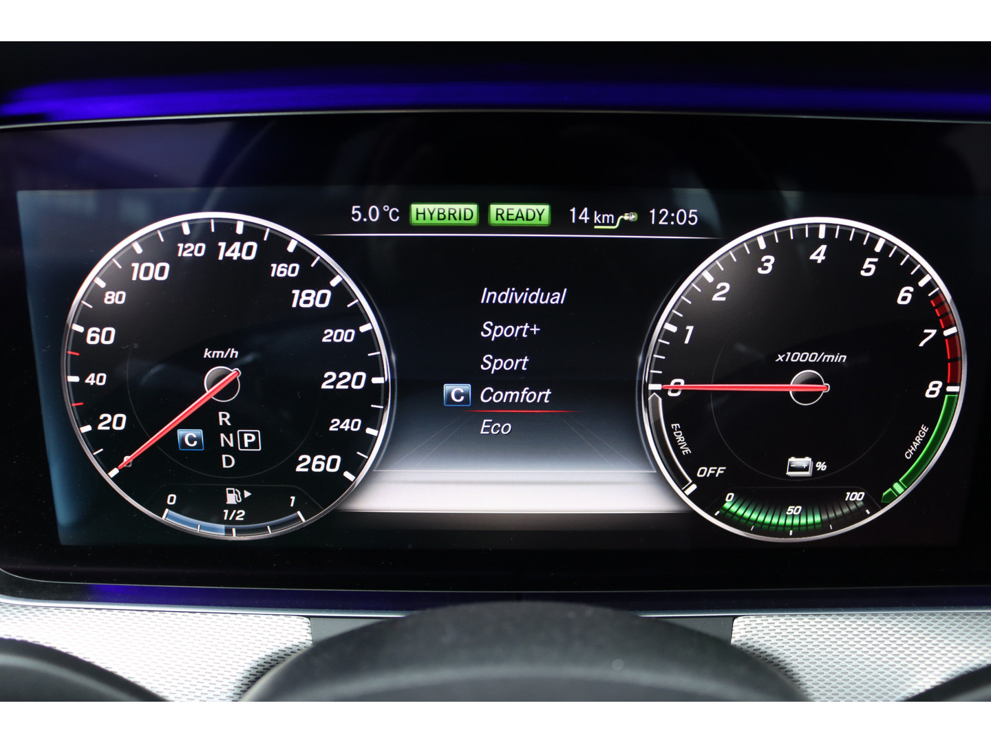 Mercedes-Benz Mercedes-Benz