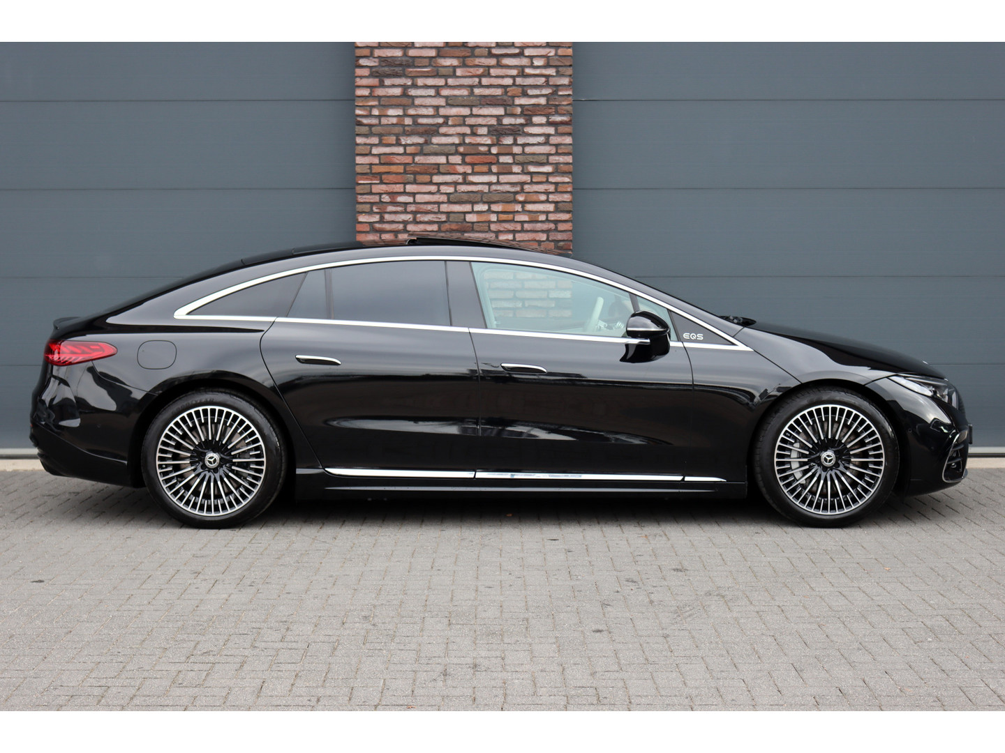 Mercedes-Benz Mercedes-Benz