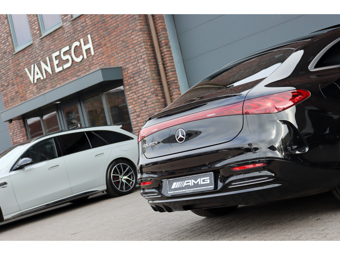 Mercedes-Benz Mercedes-Benz