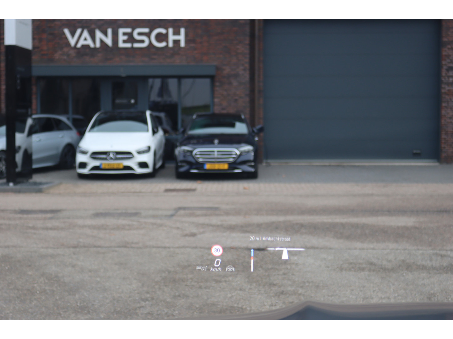 Mercedes-Benz Mercedes-Benz