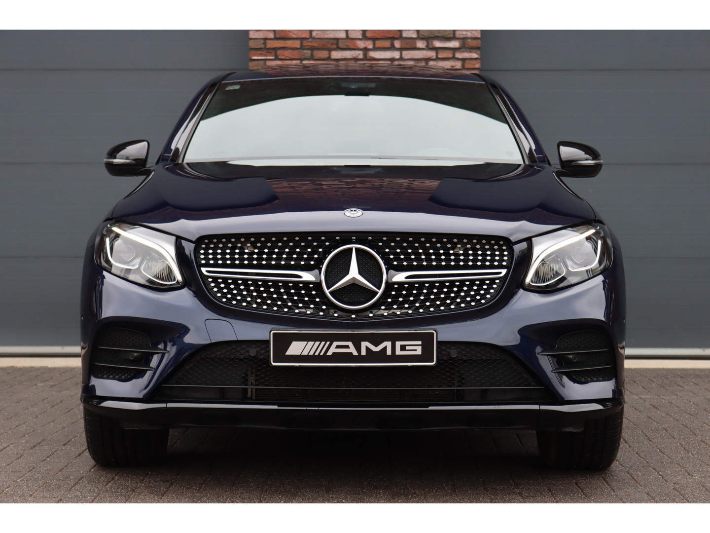 Mercedes-Benz Mercedes-Benz