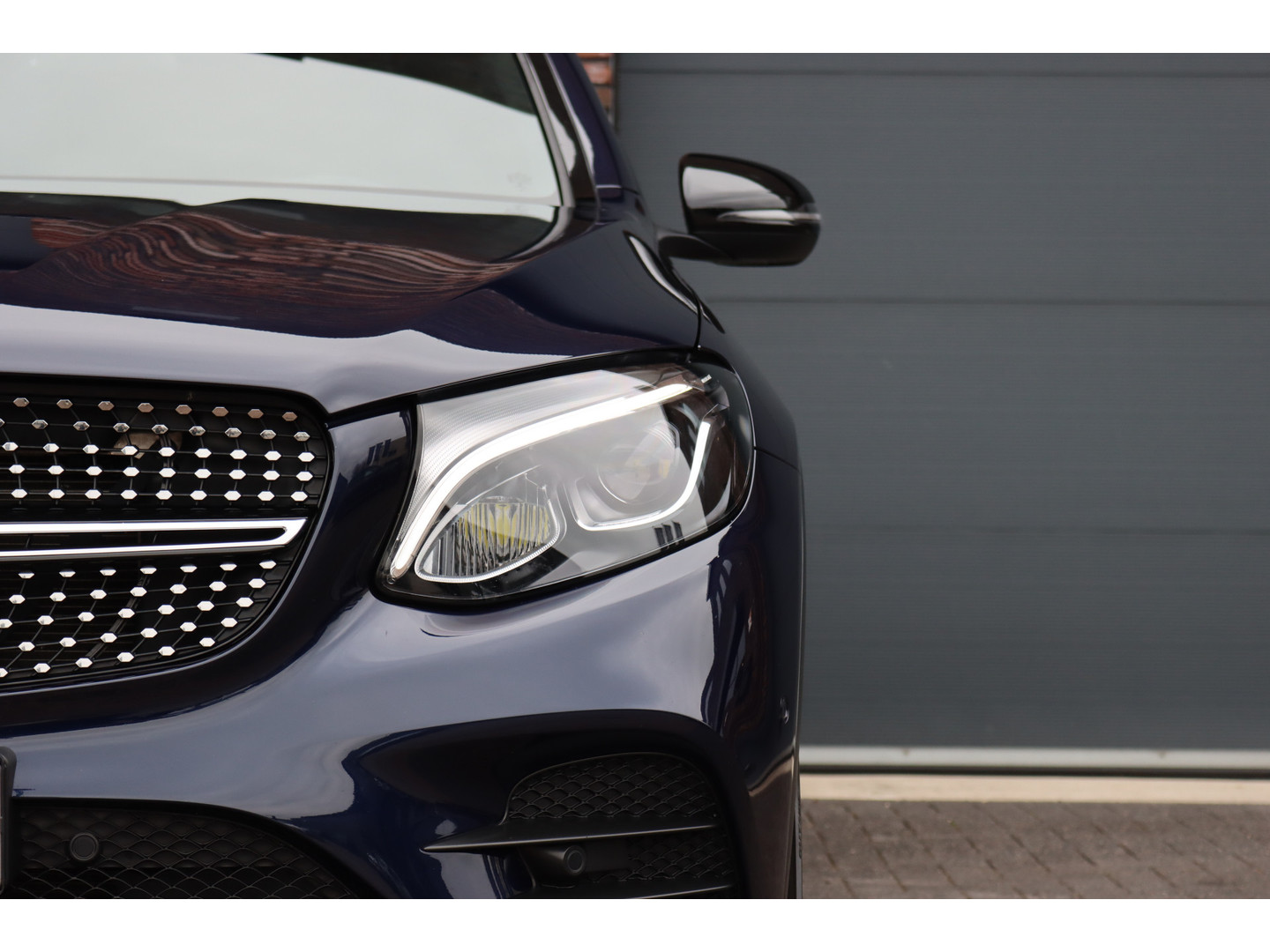 Mercedes-Benz Mercedes-Benz