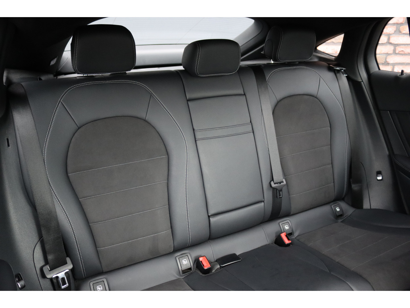 Mercedes-Benz Mercedes-Benz