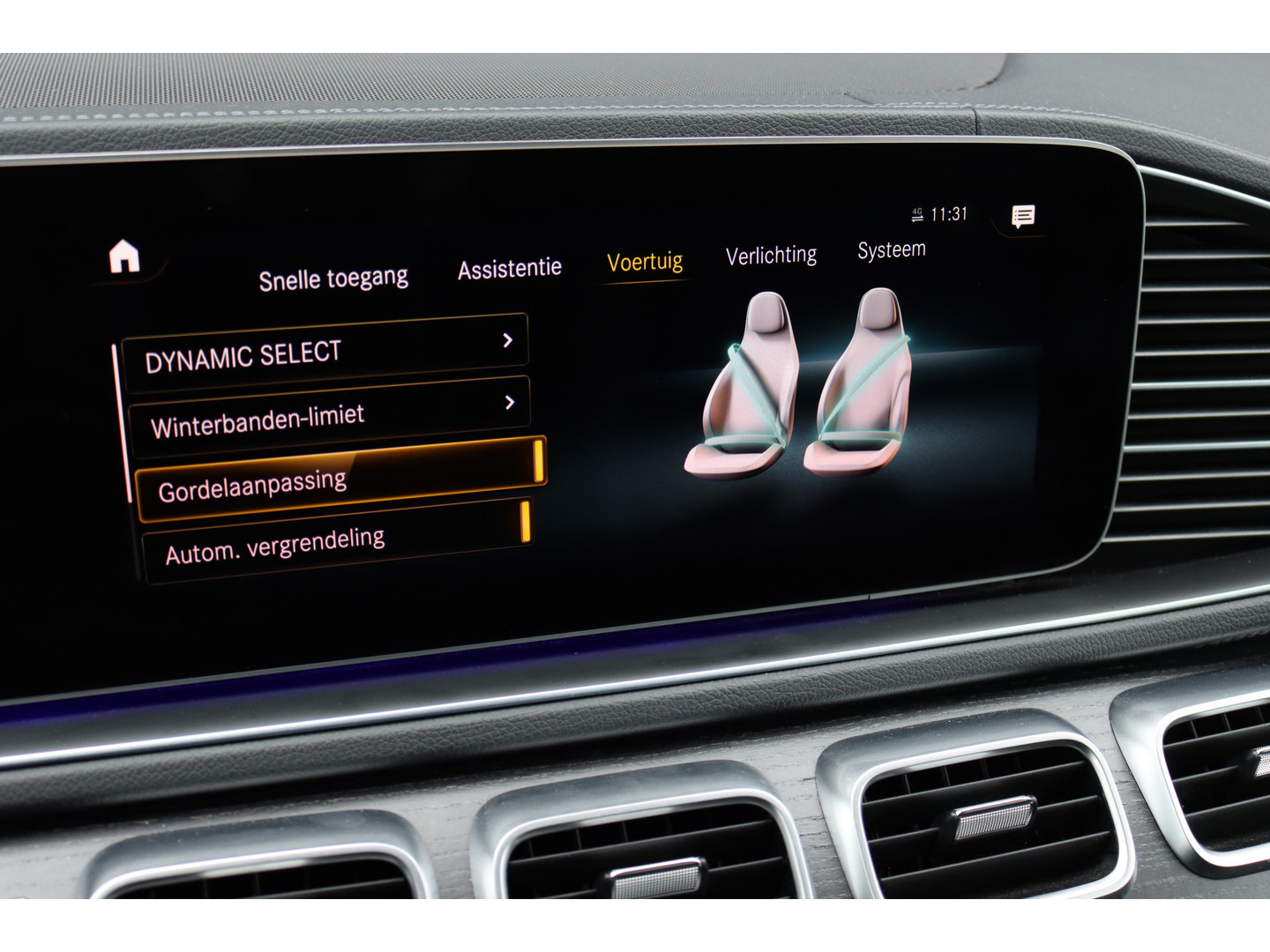 Mercedes-Benz Mercedes-Benz