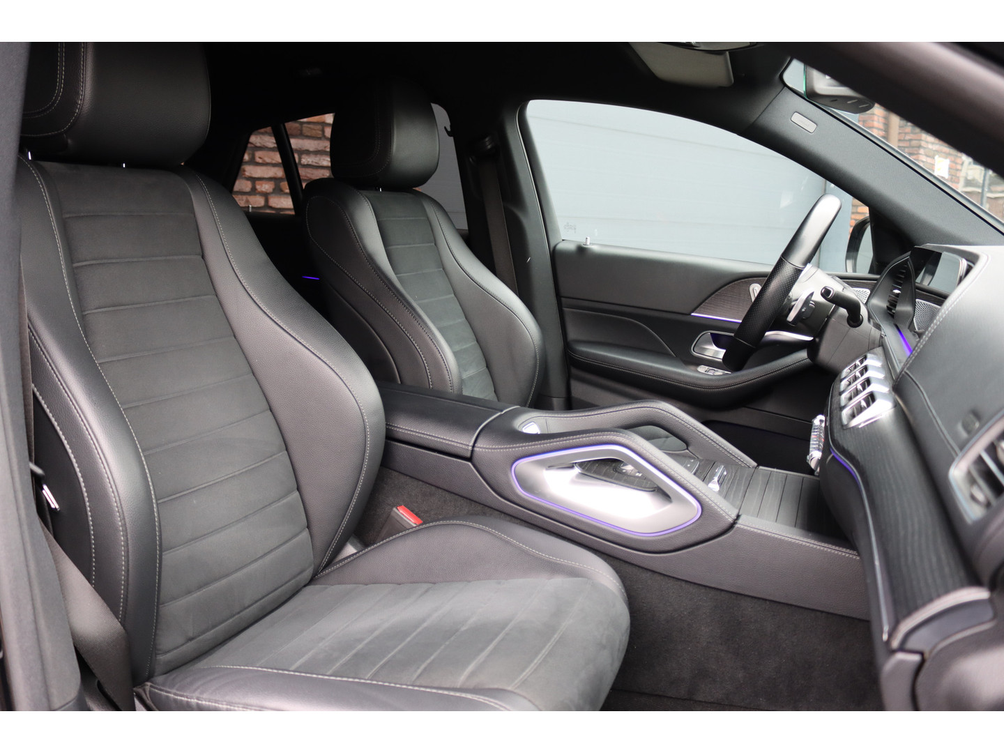 Mercedes-Benz Mercedes-Benz