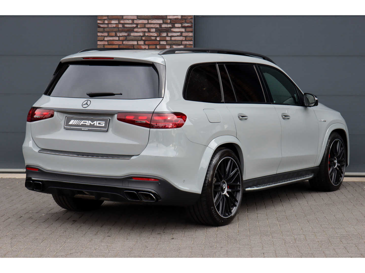 Mercedes-Benz Mercedes-Benz