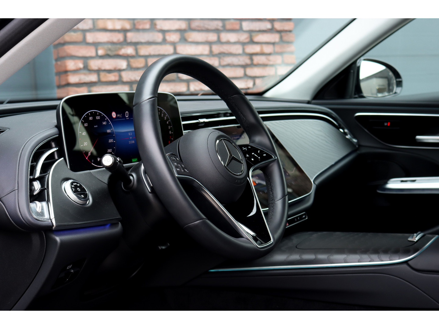 Mercedes-Benz Mercedes-Benz