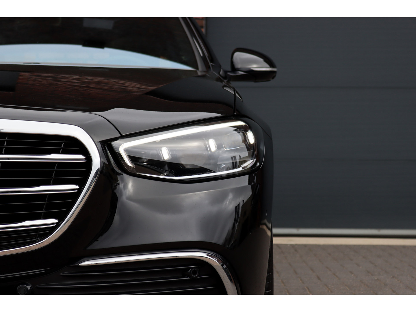 Mercedes-Benz Mercedes-Benz