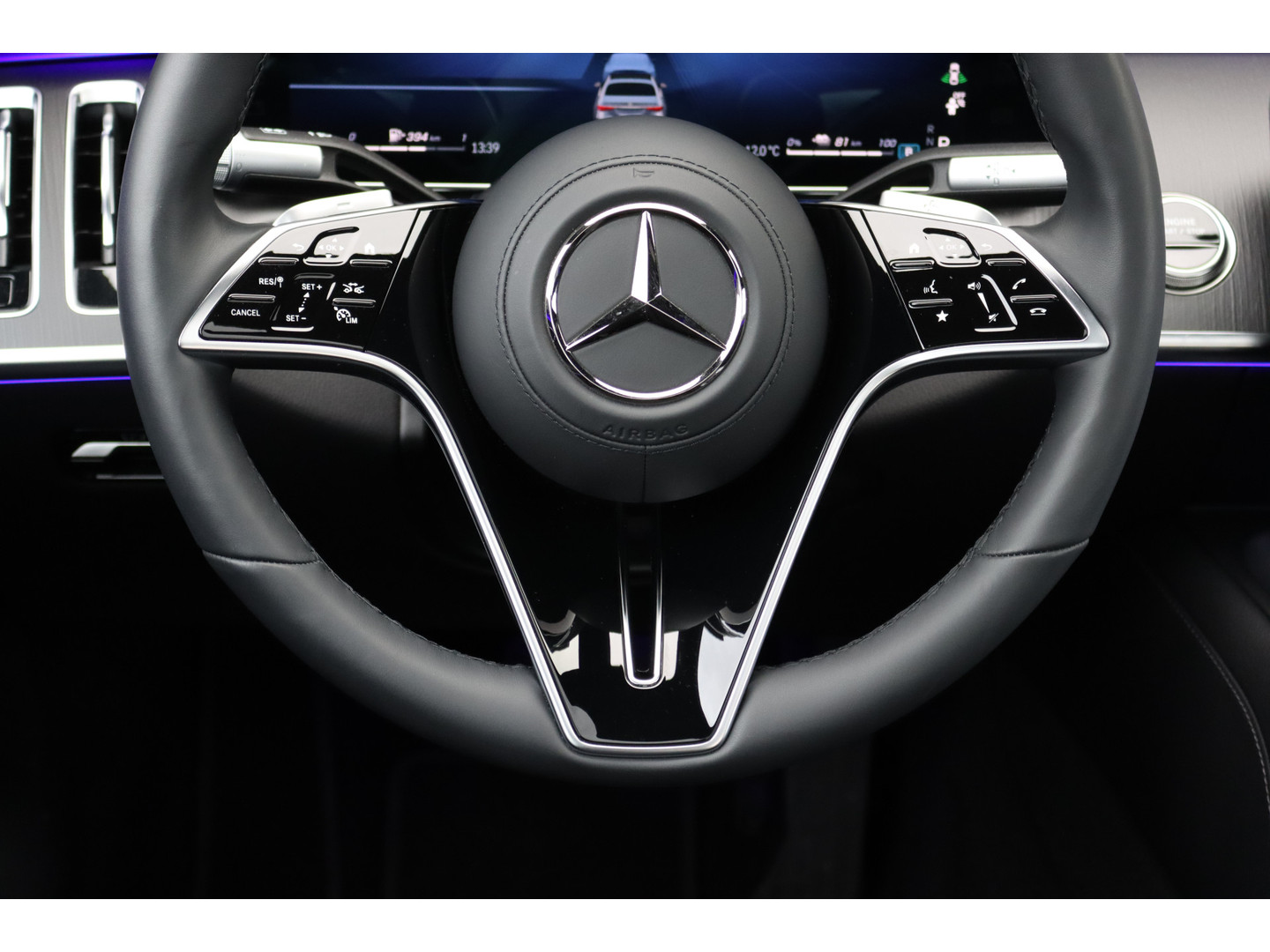 Mercedes-Benz Mercedes-Benz