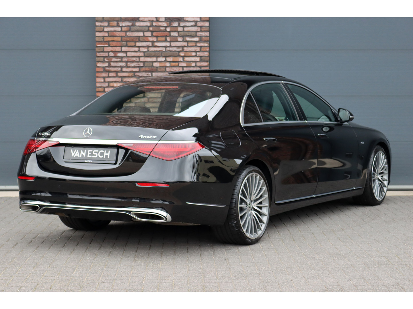 Mercedes-Benz Mercedes-Benz