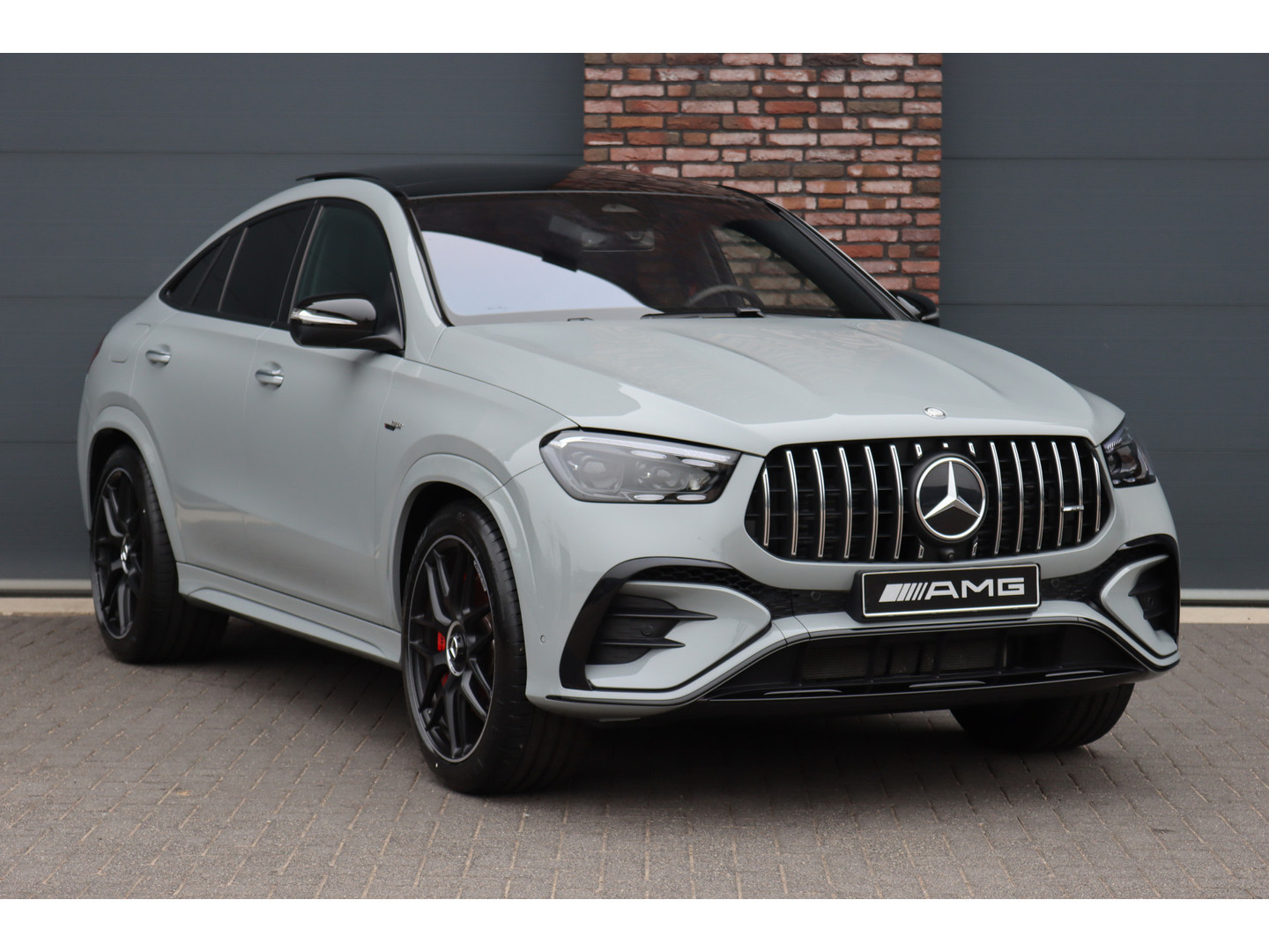 Mercedes-Benz Mercedes-Benz