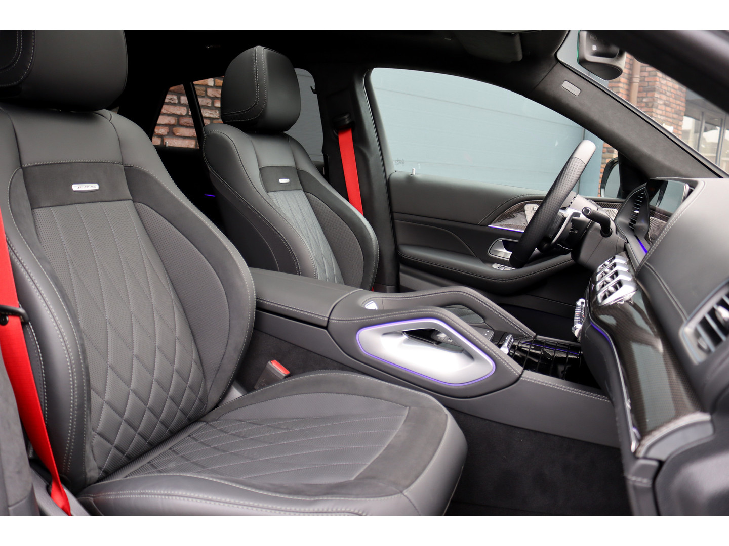 Mercedes-Benz Mercedes-Benz