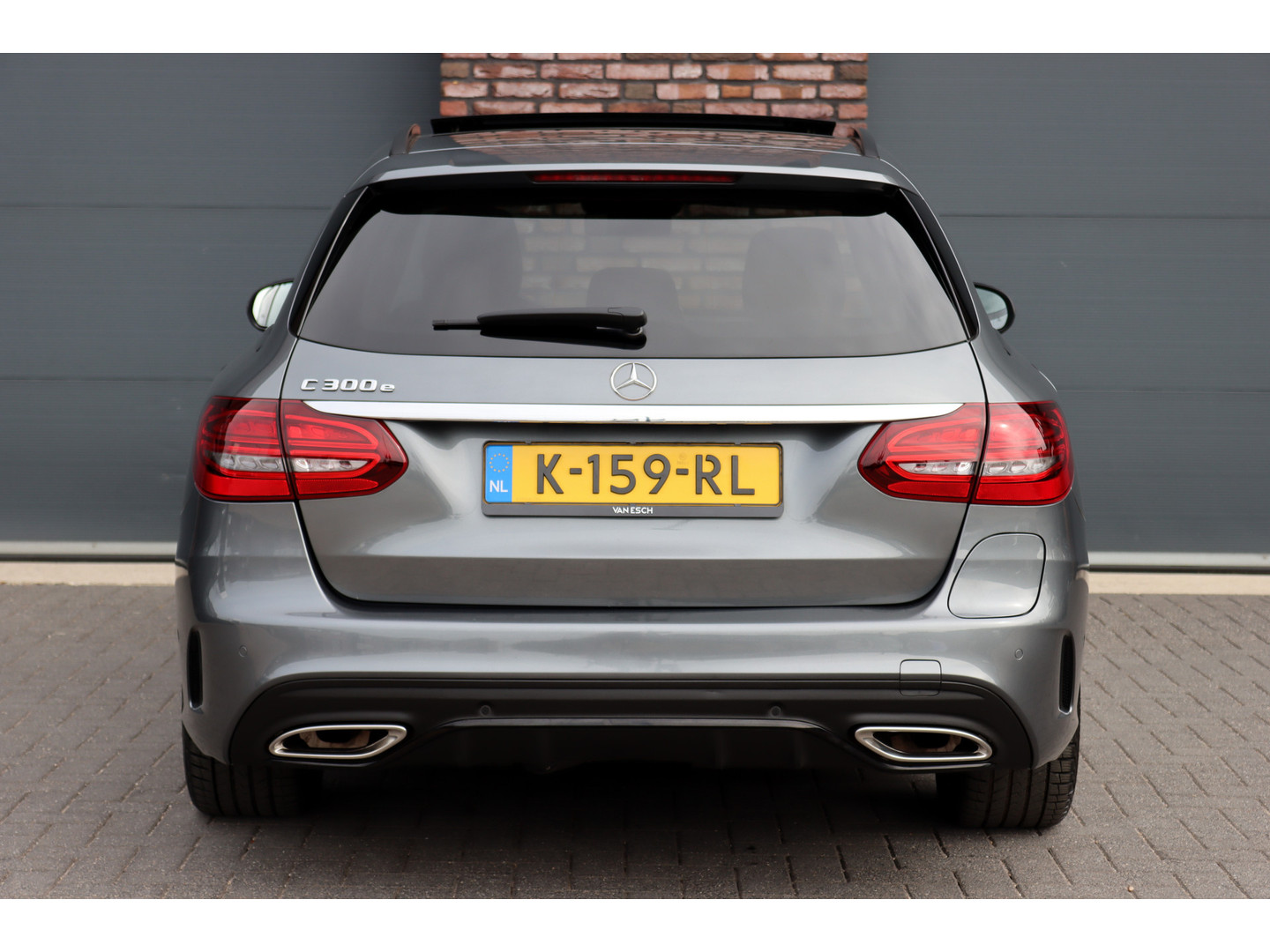 Mercedes-Benz Mercedes-Benz