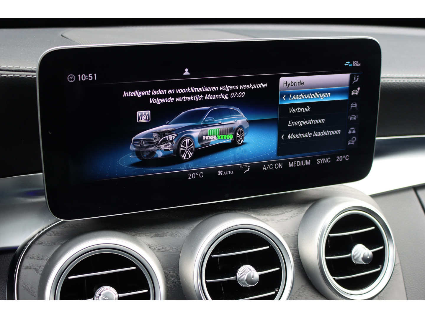 Mercedes-Benz Mercedes-Benz