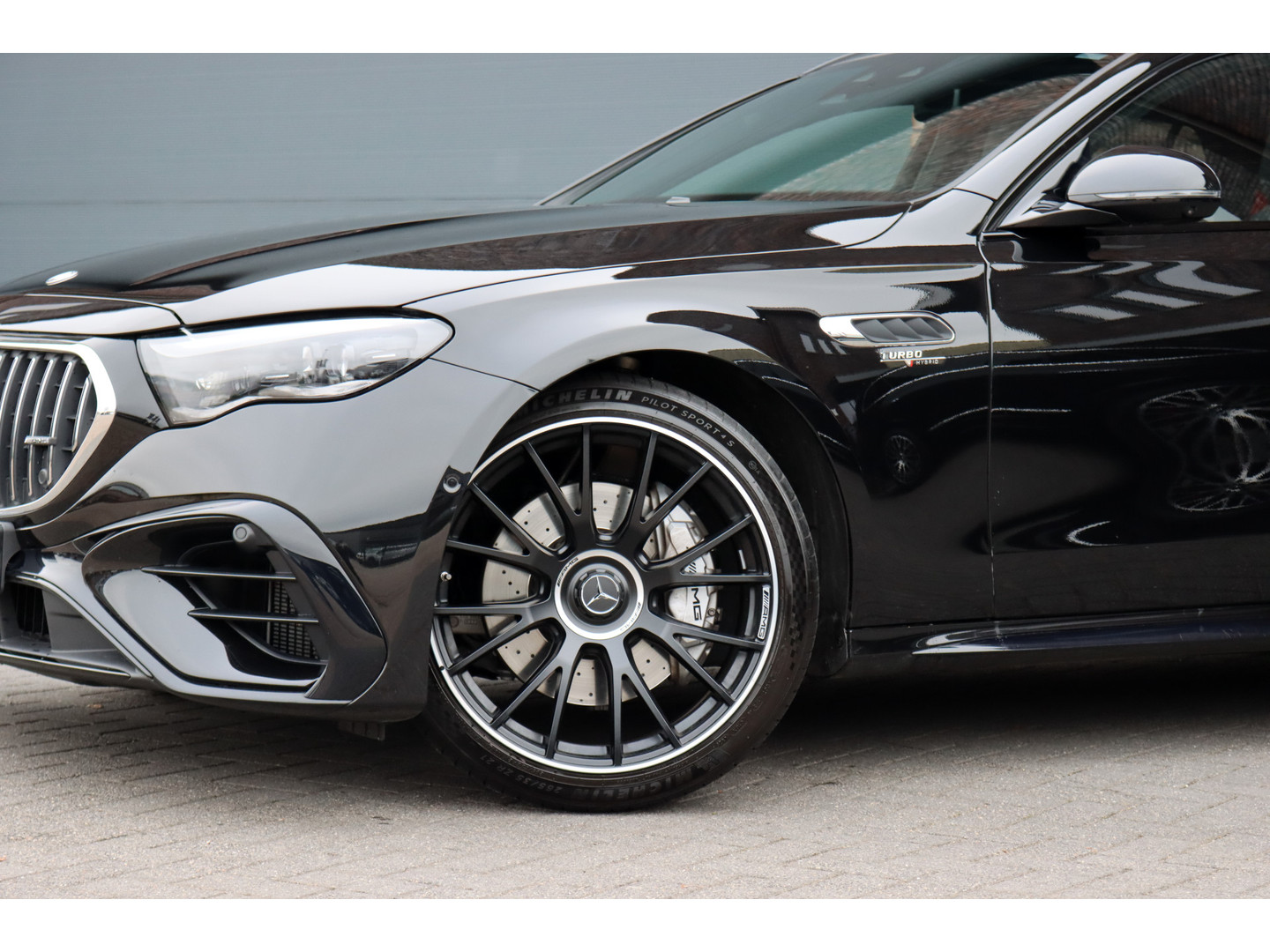 Mercedes-Benz Mercedes-Benz