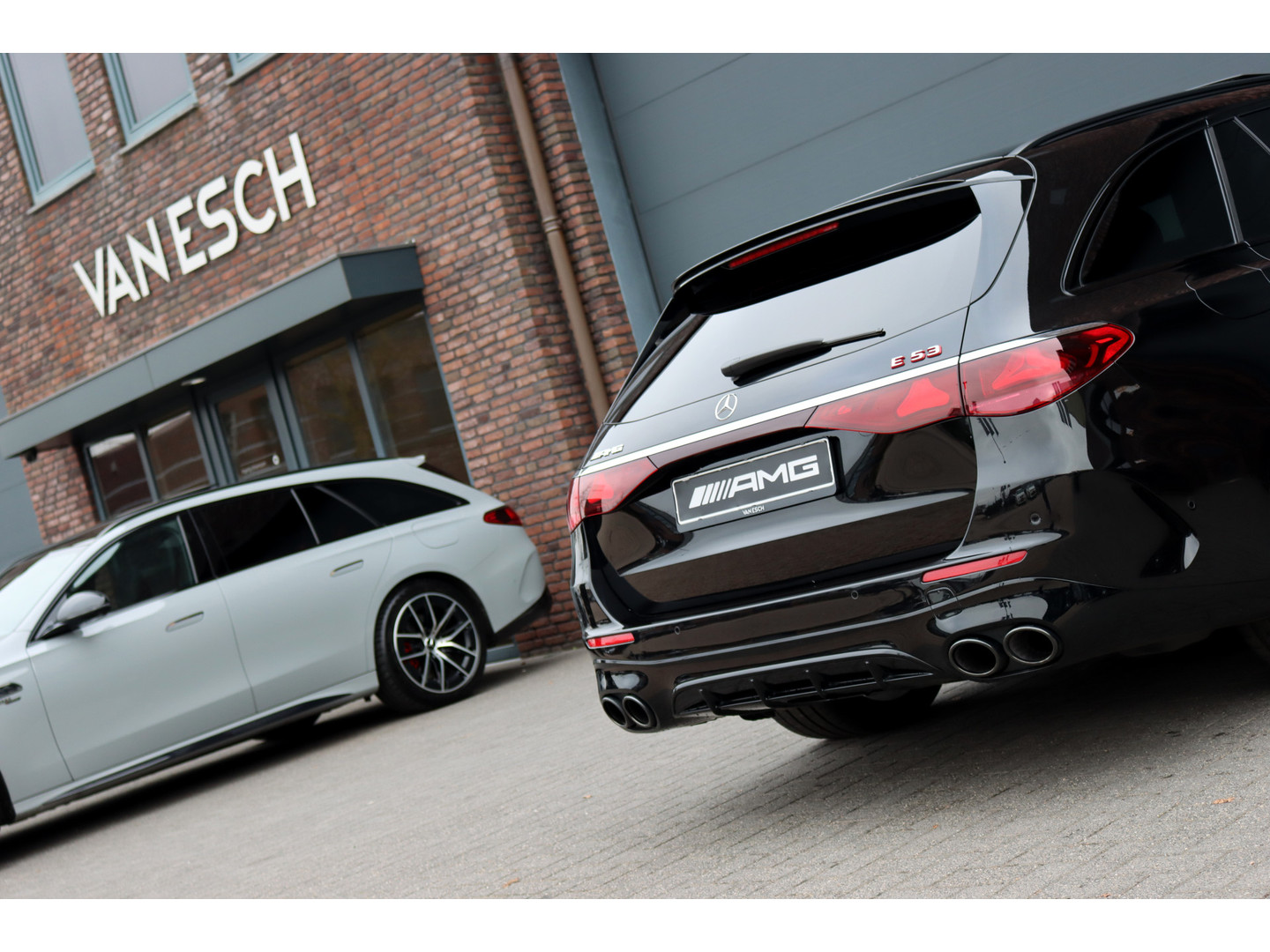 Mercedes-Benz Mercedes-Benz