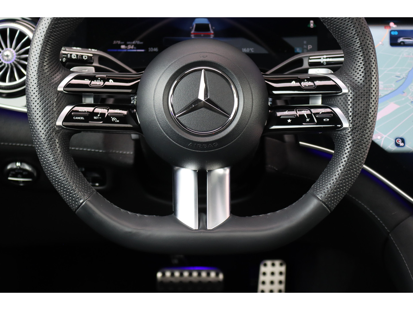 Mercedes-Benz Mercedes-Benz